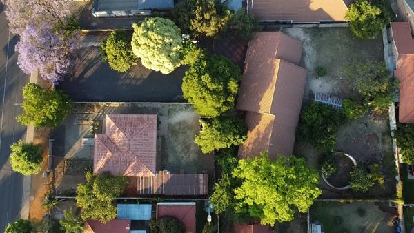 595  m² Commercial space