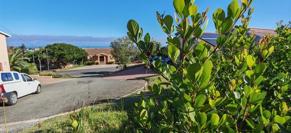 1 020 m² Land