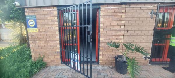 37  m² Retail Space