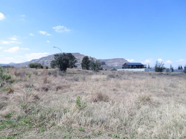 2 152 m² Land
