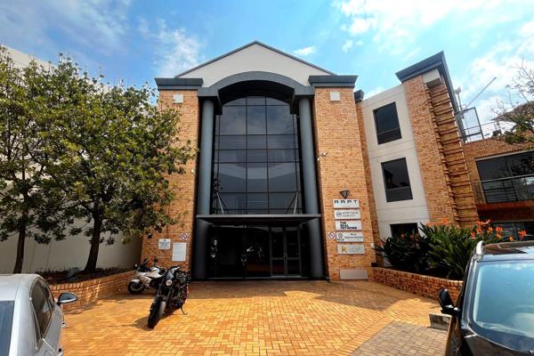 143  m² Commercial space