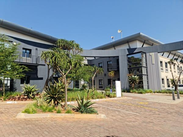 154  m² Commercial space