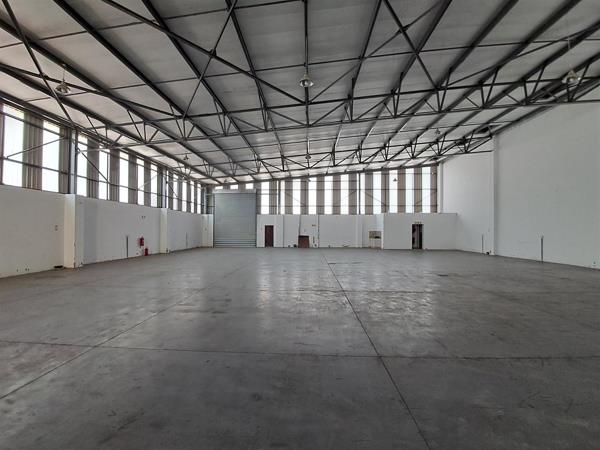 947  m² Industrial space