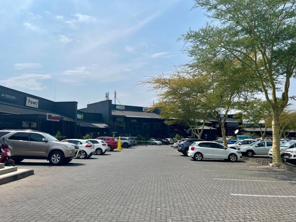 198  m² Commercial space