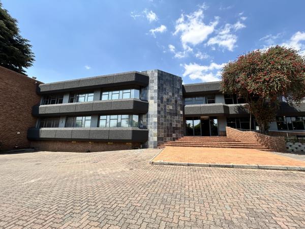 4 512  m² Commercial space