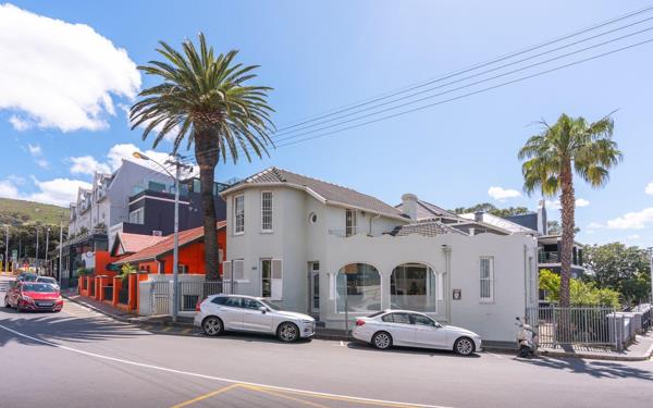 122  m² Commercial space