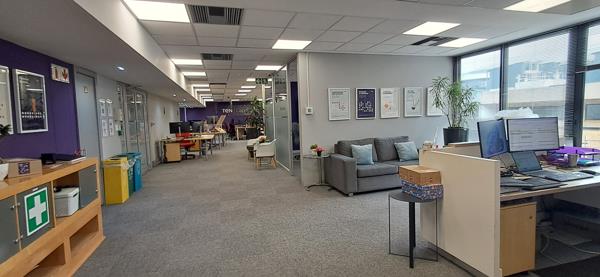 534  m² Office Space