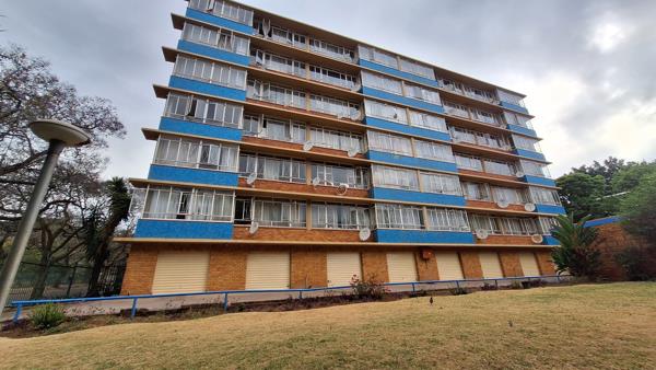 2.5 Bedroom Flat