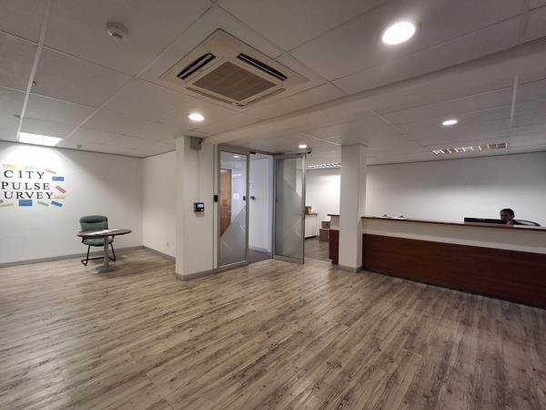 1 208  m² Commercial space