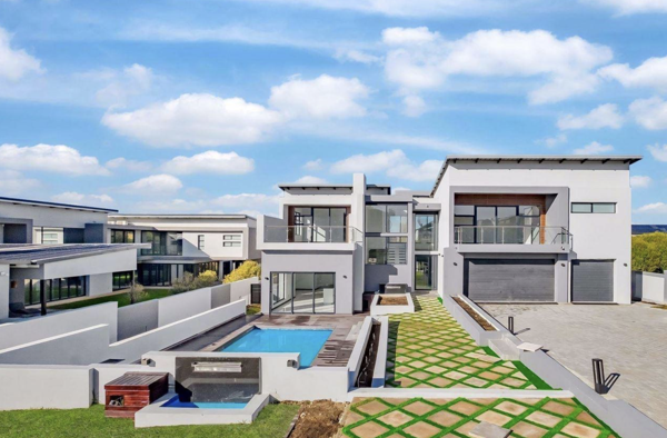 5 Bedroom House