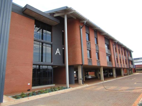 97  m² Commercial space