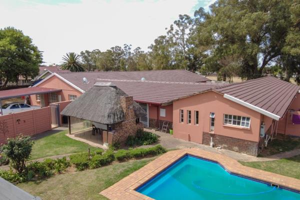11 Bedroom House