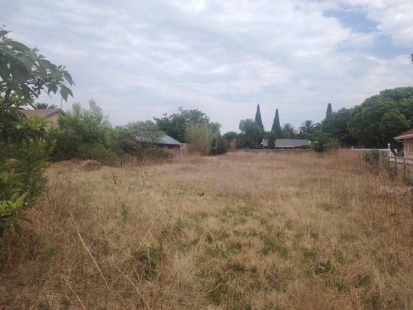 1 301 m² Land