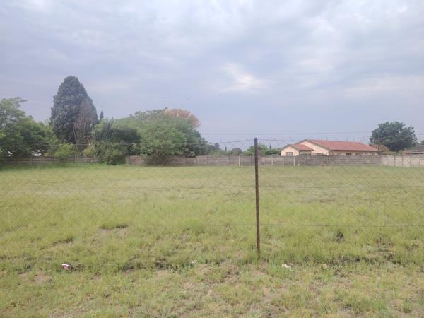 2 202 m² Land
