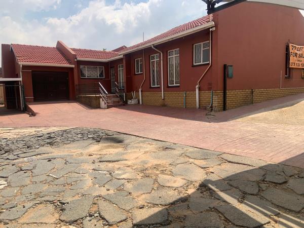 200  m² Commercial space