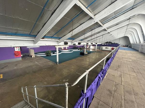 1 355  m² Industrial space