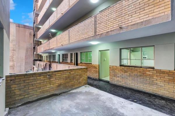 7 640  m² Commercial space