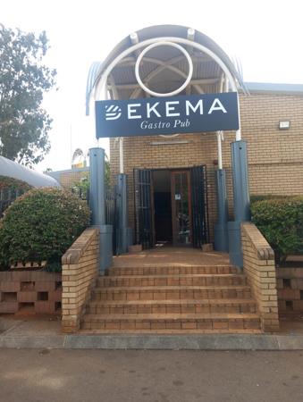 331  m² Commercial space