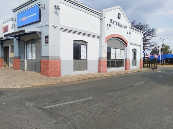 163  m² Commercial space