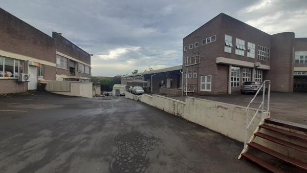 320  m² Industrial space