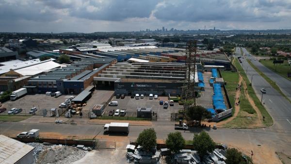 6 061  m² Industrial space