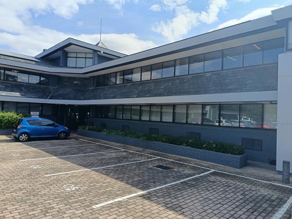 295  m² Commercial space