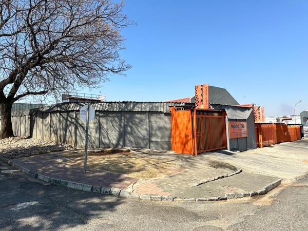 992 m² Commercial space