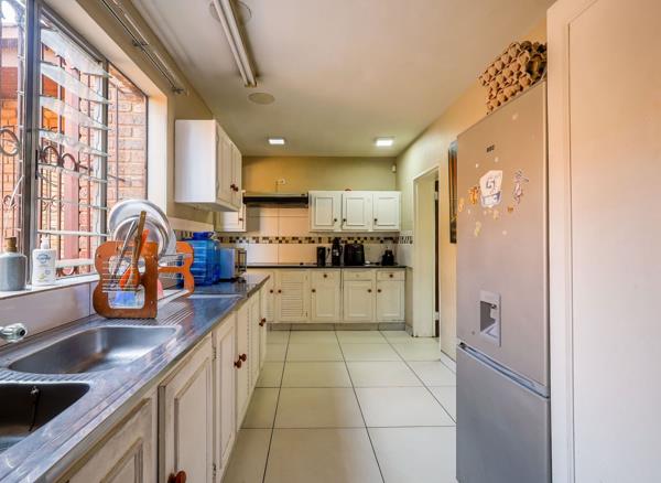 1 Bedroom House