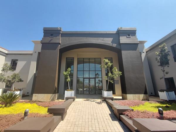 546  m² Commercial space