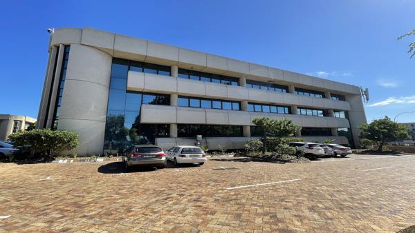 190  m² Commercial space