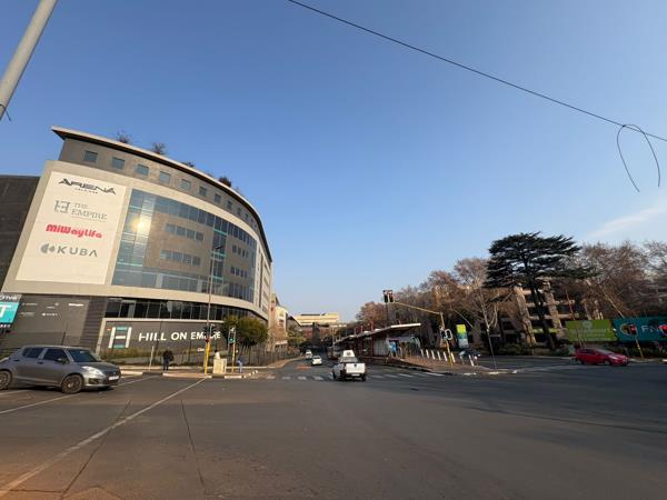 381.1 m² Commercial space