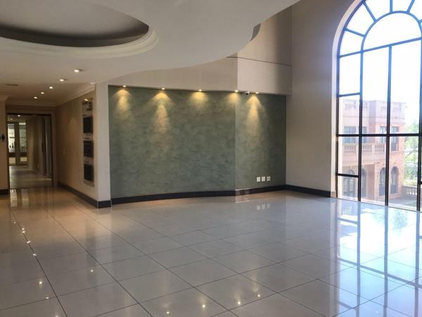 632  m² Commercial space