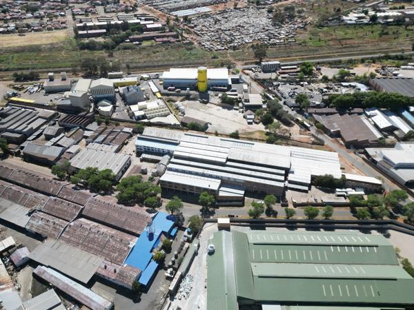 16 000  m² Industrial space