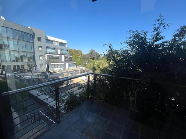 512  m² Commercial space