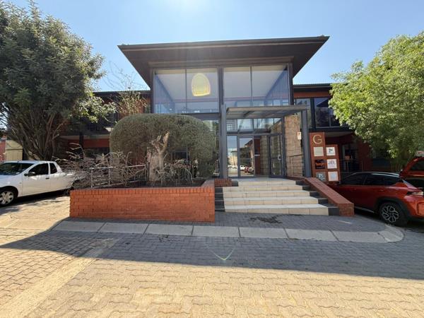 151  m² Commercial space