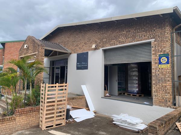 328  m² Industrial space