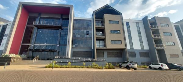 335  m² Commercial space