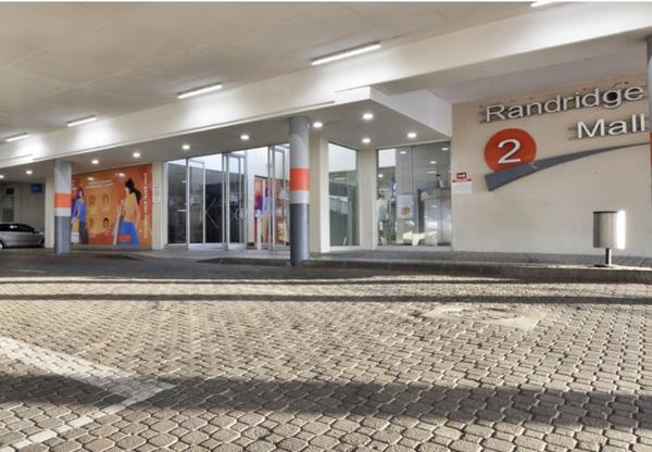 250  m² Retail Space