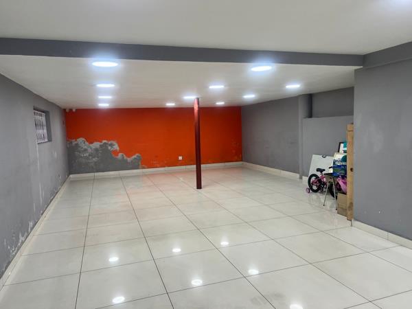 210  m² Retail Space