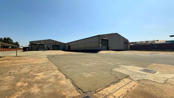 7 595  m² Industrial space