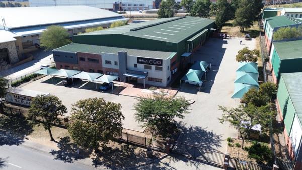 3 645  m² Industrial space