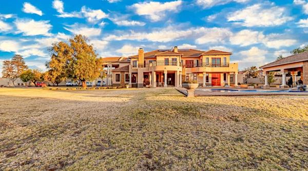 5 Bedroom House