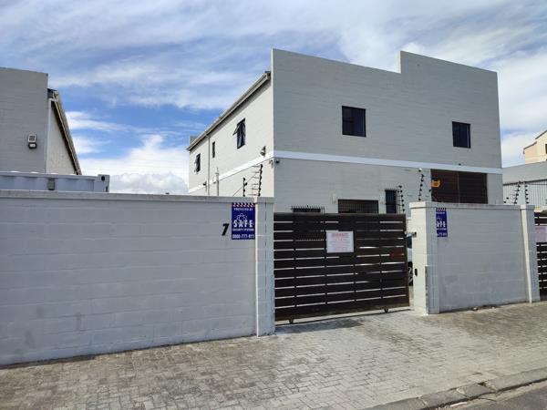 30.5  m² Commercial space