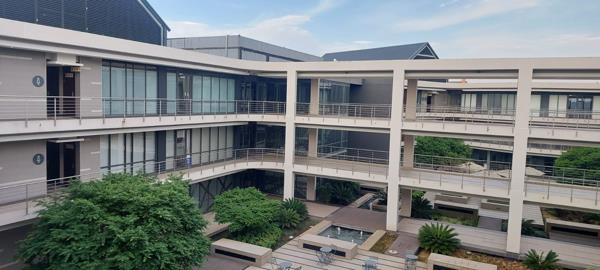 220  m² Commercial space