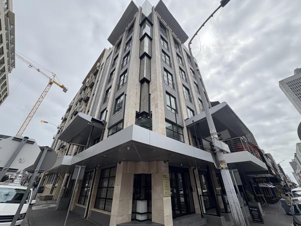 215  m² Commercial space