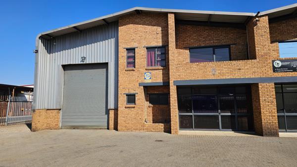 352  m² Industrial space