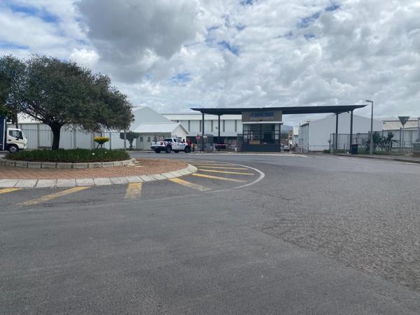 214  m² Commercial space