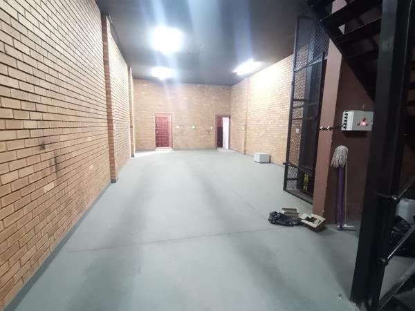 200  m² Commercial space