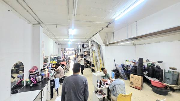 120  m² Retail Space