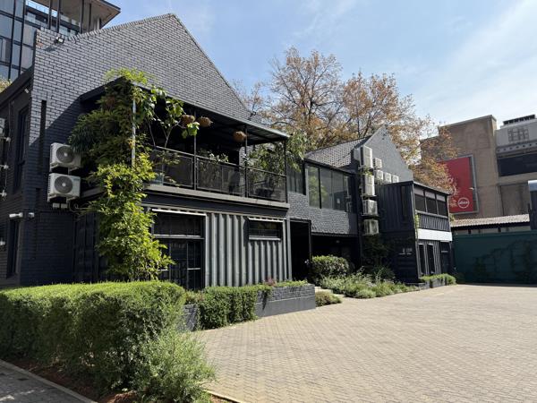 350  m² Commercial space